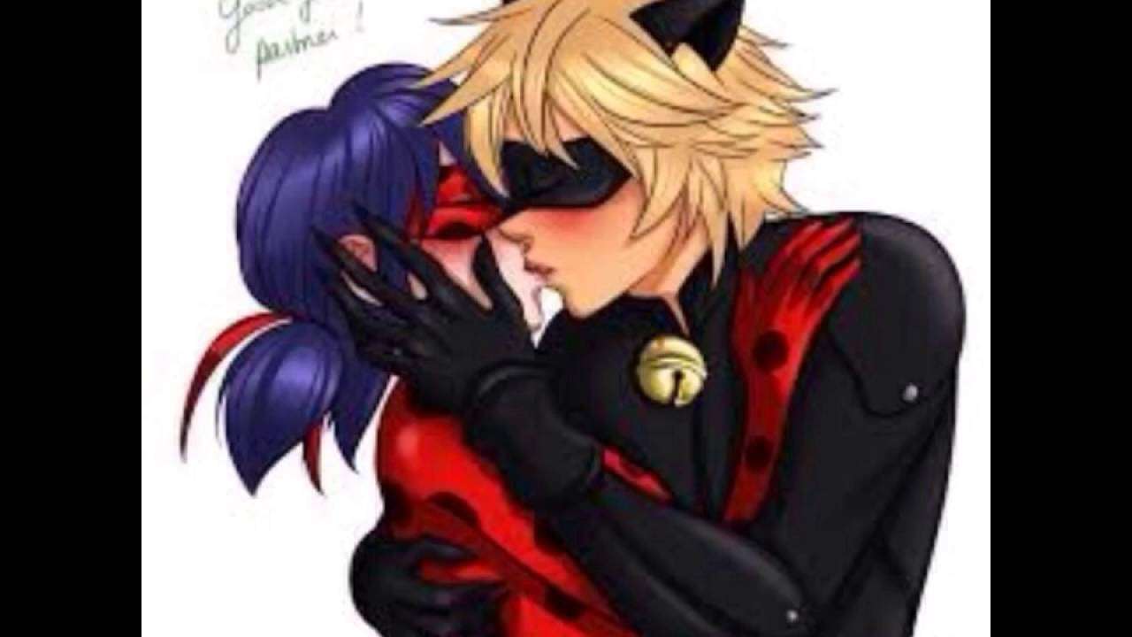 Ladybug And Cat Noir Kiss
