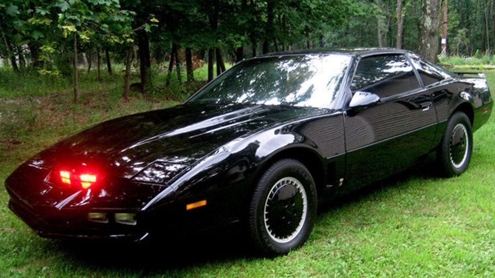 Original K.I.T.T. from " Knight Rider"  goes up for auction